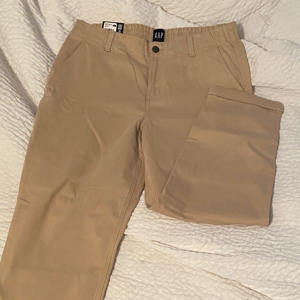 GAP women’s Khaki Chinos
